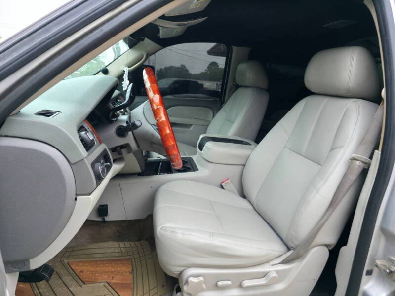 2011 Chevrolet Avalanche LT