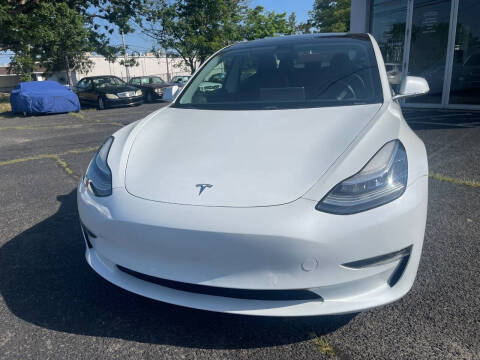 2020 Tesla Model 3 Standard Range Plus