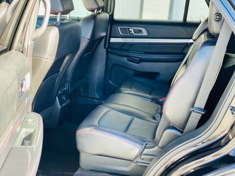 2018 Ford Explorer Sport