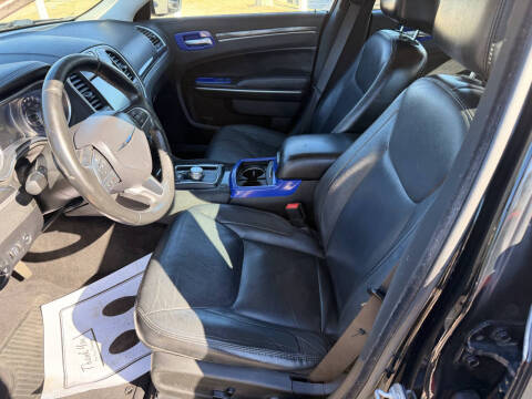 2016 Chrysler 300 Limited