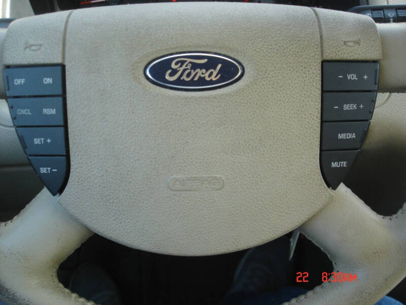 2005 Ford Freestyle SEL - Photo 13