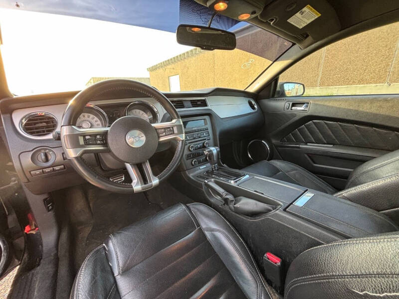 2012 Ford Mustang V6 Premium