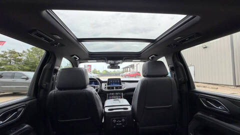 2023 Chevrolet Suburban LT