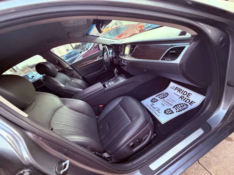 2016 Hyundai Genesis