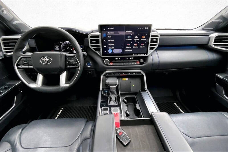 2023 Toyota Tundra Platinum HV