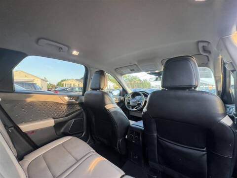2020 Ford Escape SEL