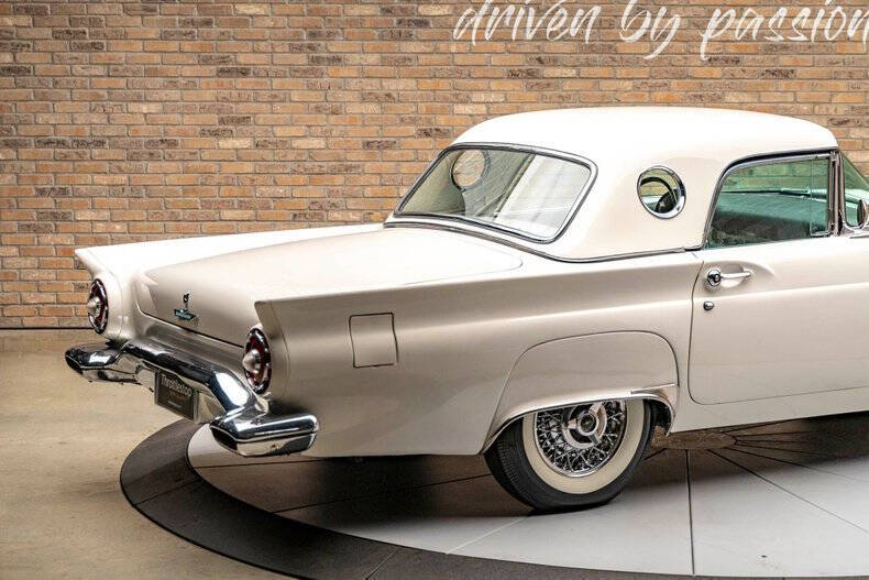 1957 Ford Thunderbird