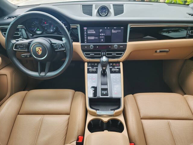 2023 Porsche Macan