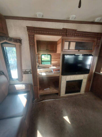 2011 Heartland Landmark