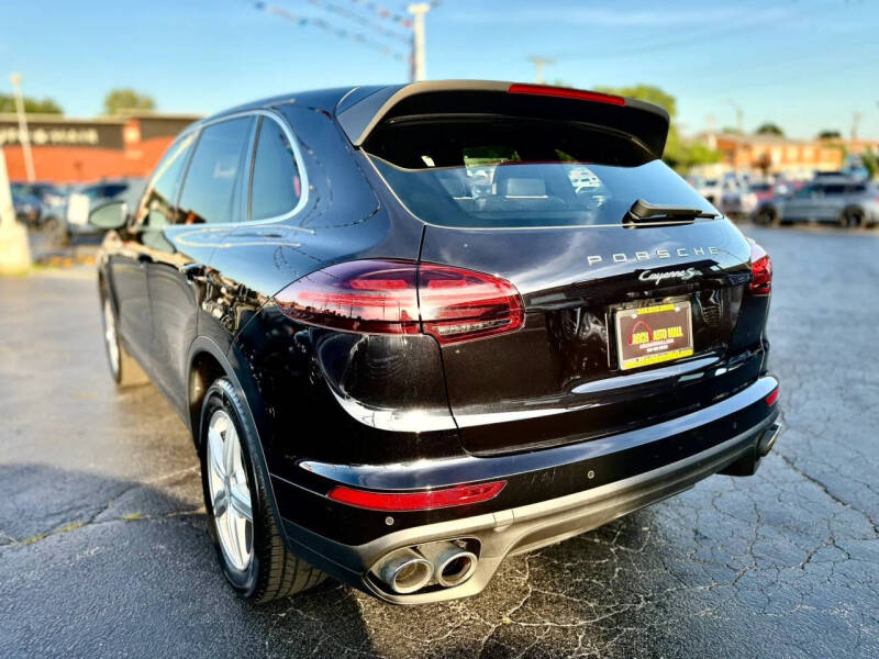 2016 Porsche Cayenne S