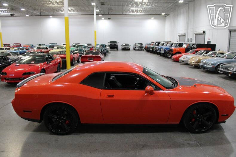 2009 Dodge Challenger SRT8