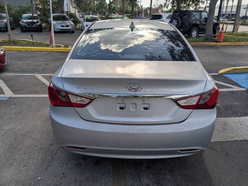 2011 Hyundai Sonata GLS