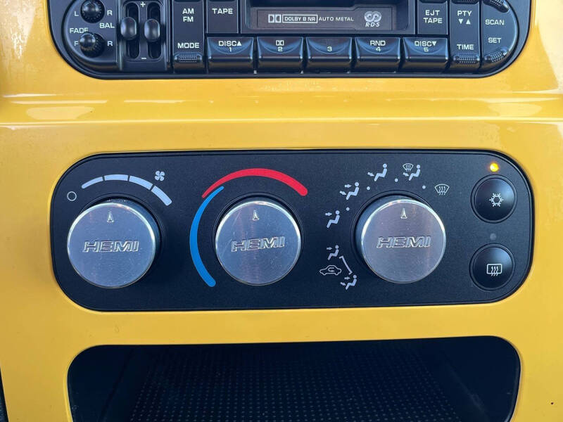 2004 Dodge Ram 1500 SLT