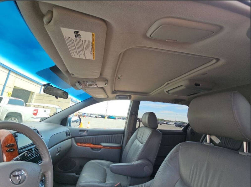 2008 Toyota Sienna XLE