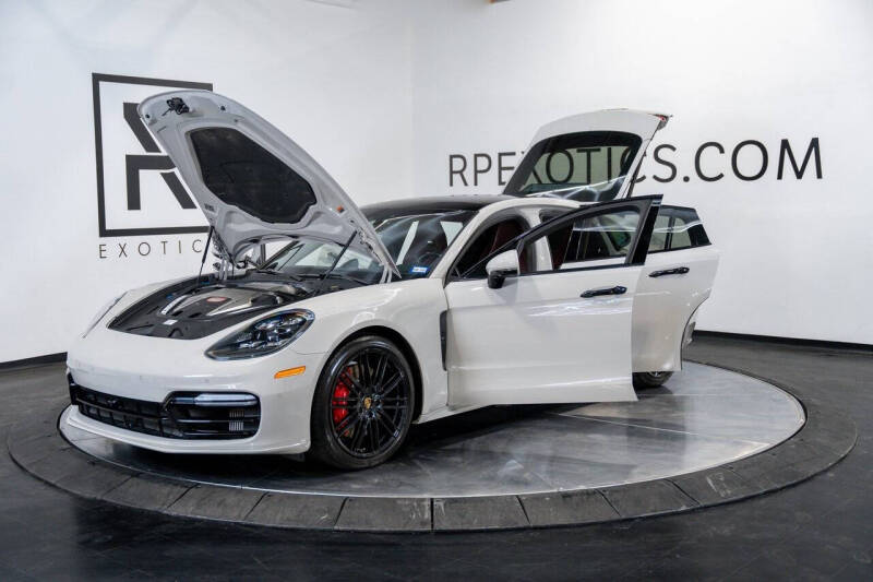 2019 Porsche Panamera GTS