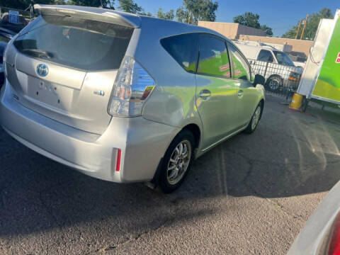 2012 Toyota Prius v Three