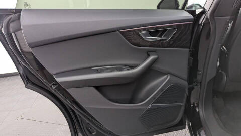 2022 Audi Q8 quattro Premium Plus 55 TFSI