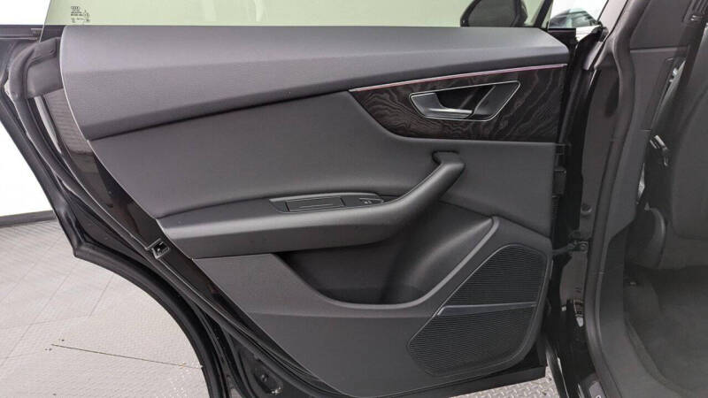 2022 Audi Q8 quattro Premium Plus 55 TFSI