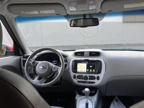 2015 Kia Soul EV +