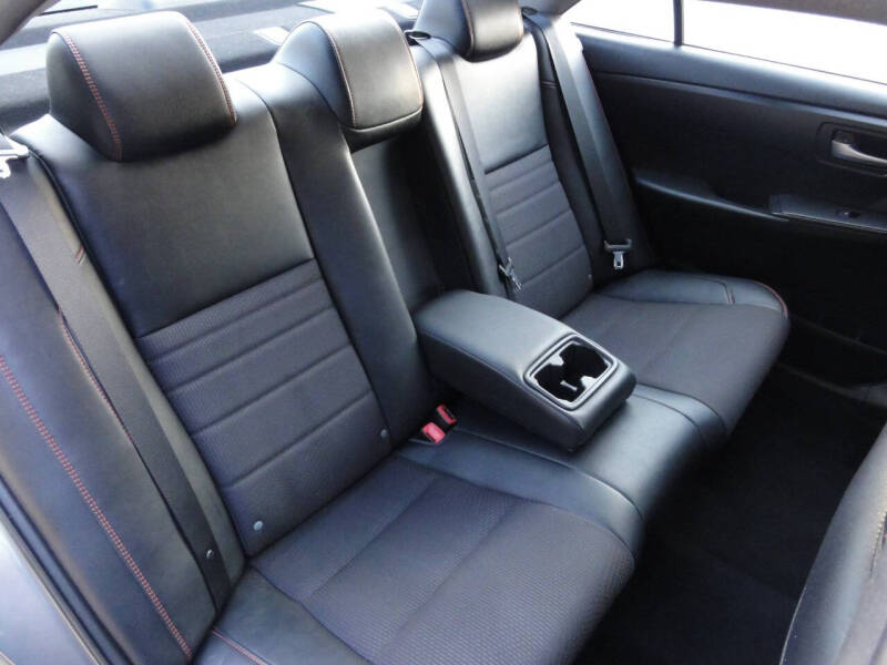 2016 Toyota Camry SE