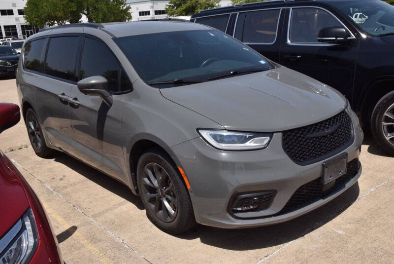 2021 Chrysler Pacifica Touring L