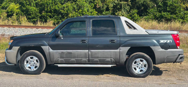 2003 Chevrolet Avalanche Base photo 5