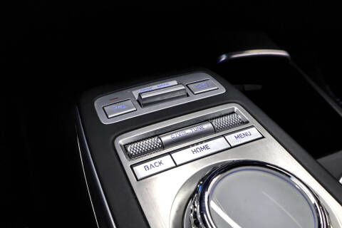 2022 Genesis GV70 2.5T Standard