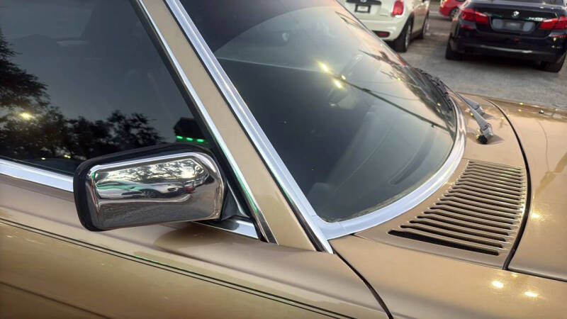 1986 Mercedes-Benz 560-Class 560 SL