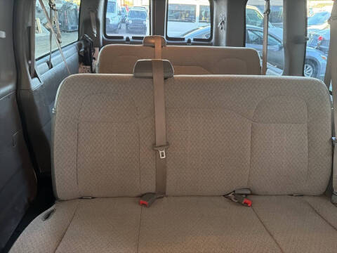 2017 Chevrolet Express LS 2500