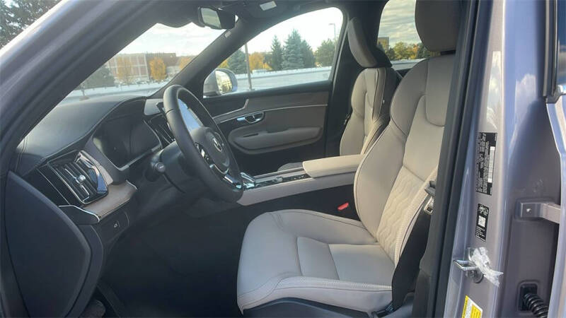 2026 Volvo XC90 B5 Core