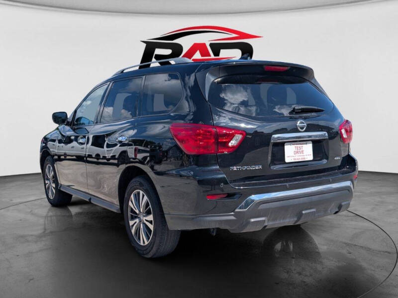 2020 Nissan Pathfinder S