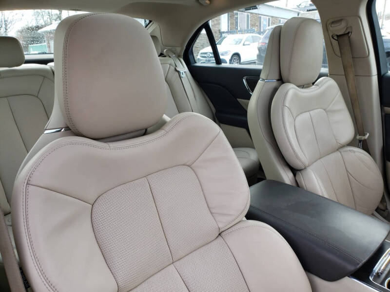 2019 Lincoln Continental Reserve