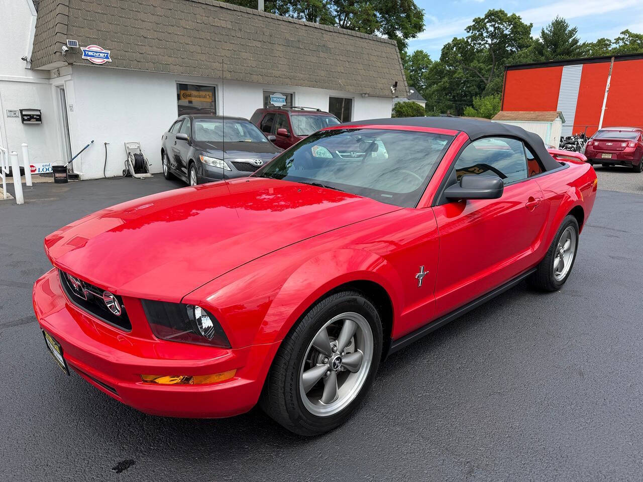 2006 Ford Mustang 24