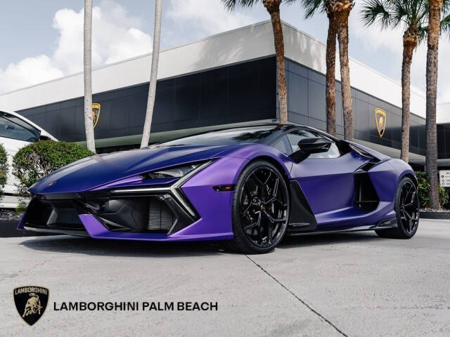 2024 Lamborghini Revuelto