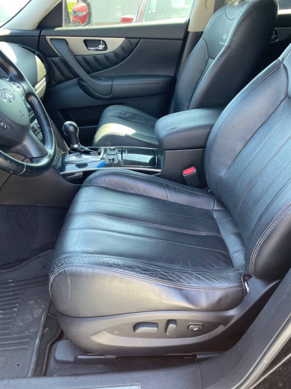 2012 Infiniti FX35