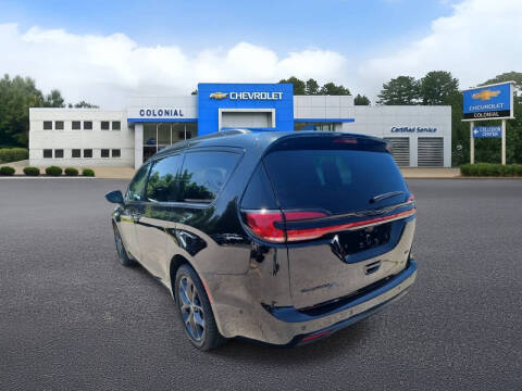 2023 Chrysler Pacifica Touring L