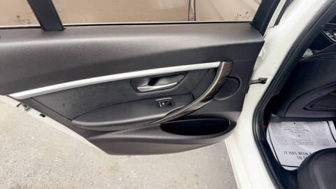 2018 BMW 3 Series 330i xDrive