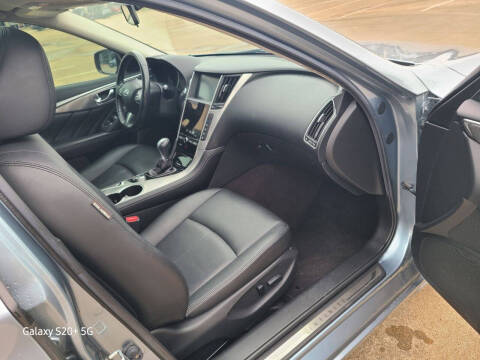 2015 Infiniti Q50 Premium