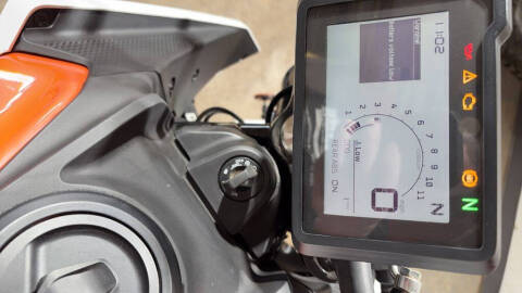 2024 KTM 250 Duke