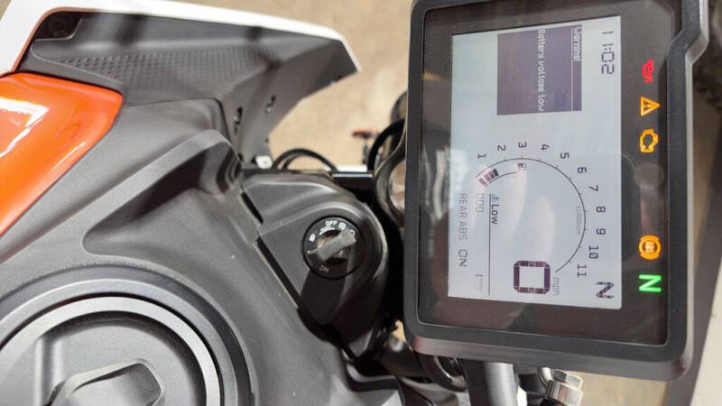 2024 KTM 250 Duke