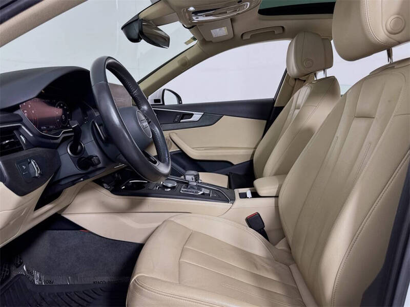 2019 Audi A4 quattro Premium Plus 45 TFSI