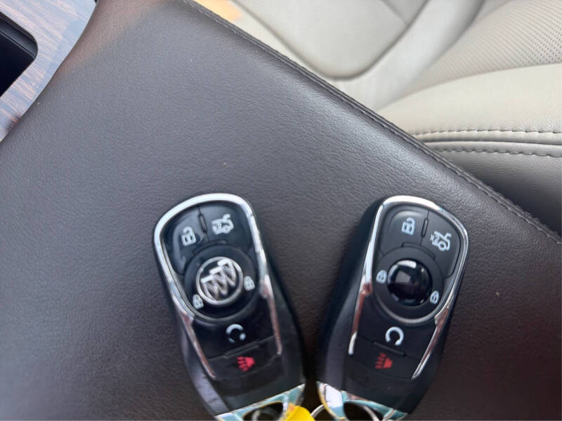2017 Buick LaCrosse Essence