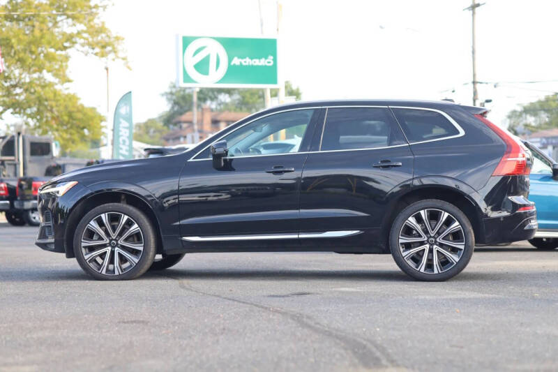 2023 Volvo XC60 B5 Ultimate Bright Theme