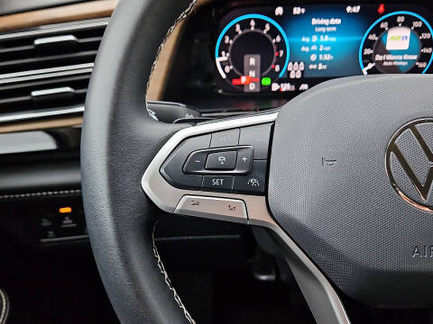 2024 Volkswagen Atlas SE