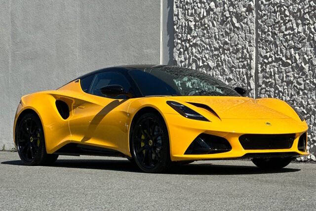2025 Lotus Emira V6 Base