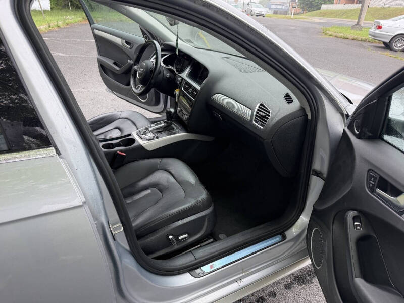 2016 Audi A4 2.0T quattro Premium Plus