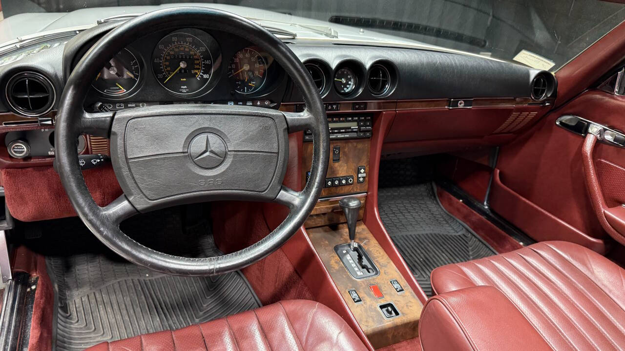 1988 Mercedes-Benz 560-Class 67