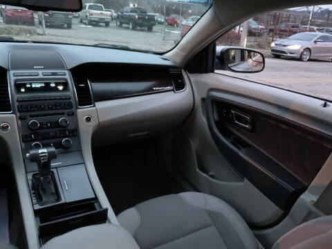 2012 Ford Taurus SEL