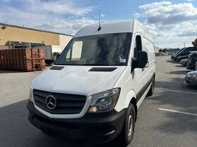 2017 Mercedes-Benz Sprinter WORKER Cargo Van Base photo 3