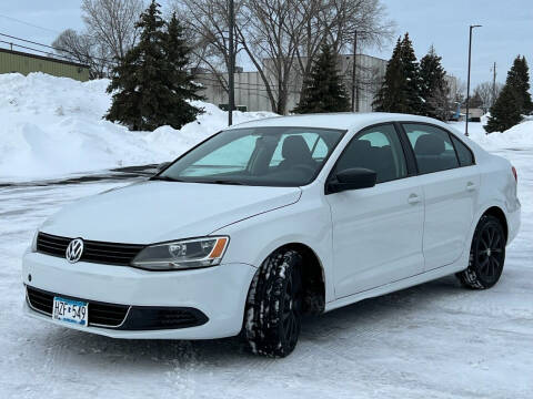2015 Volkswagen Jetta for sale at Direct Auto Sales LLC in Osseo MN